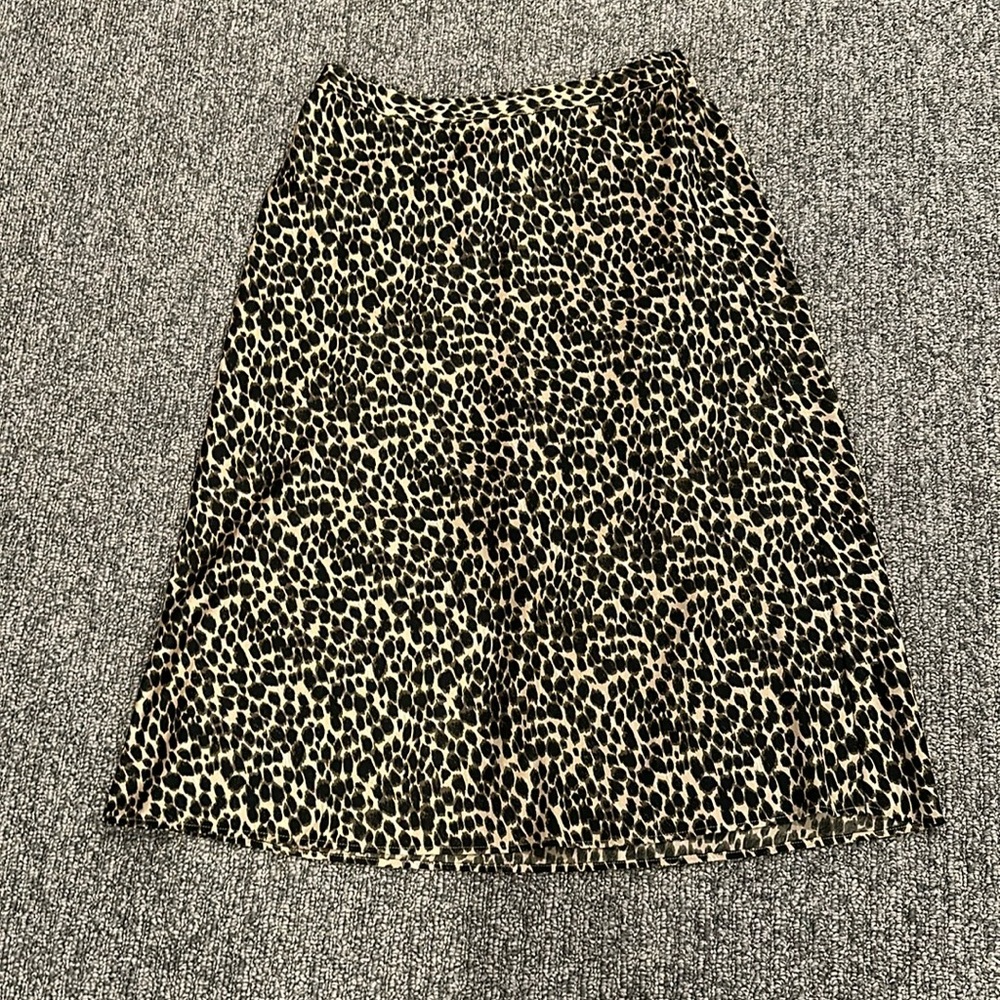 AS NEW 🐆 J Crew Leopard Satin Midi Skirt
